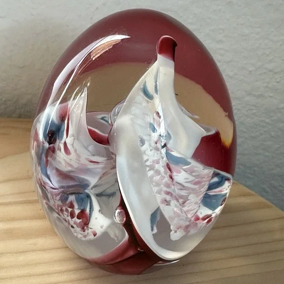 VTG 1999 Joanne Andrighetti Art Glass Paperweight 3.375 Signed Red White Blue‎